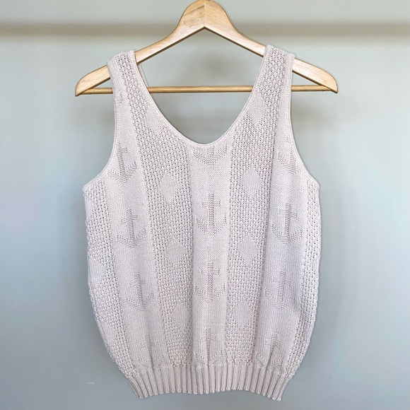 Vintage nautical anchor embossed knit tank top. 🤍 - Picture 3 of 5